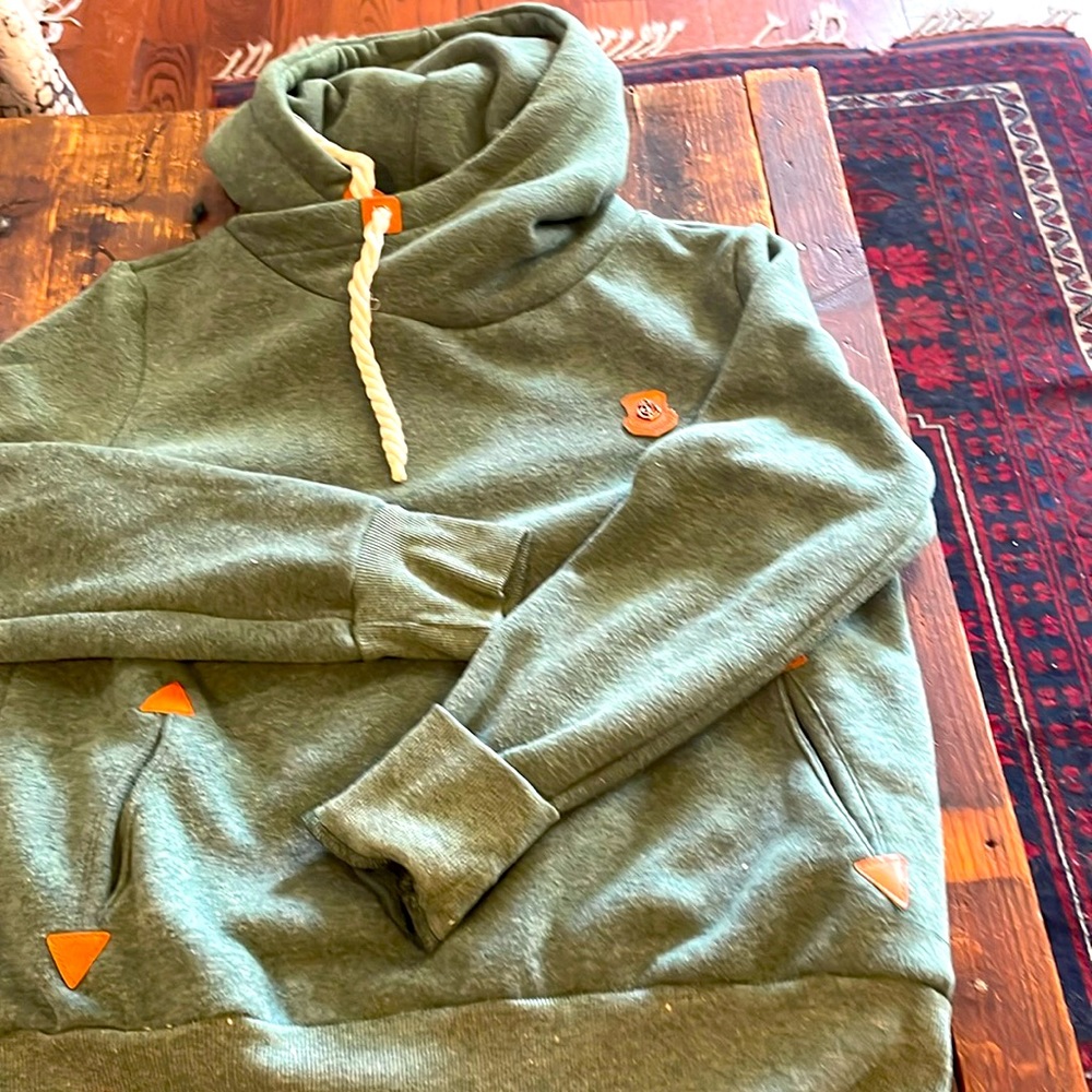 NWOT Hoodie in Khaki Green